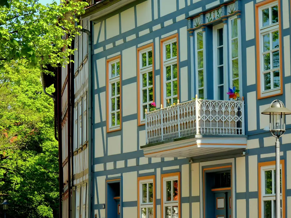 Fachwerkhaus mit gepflegter Außenanlage